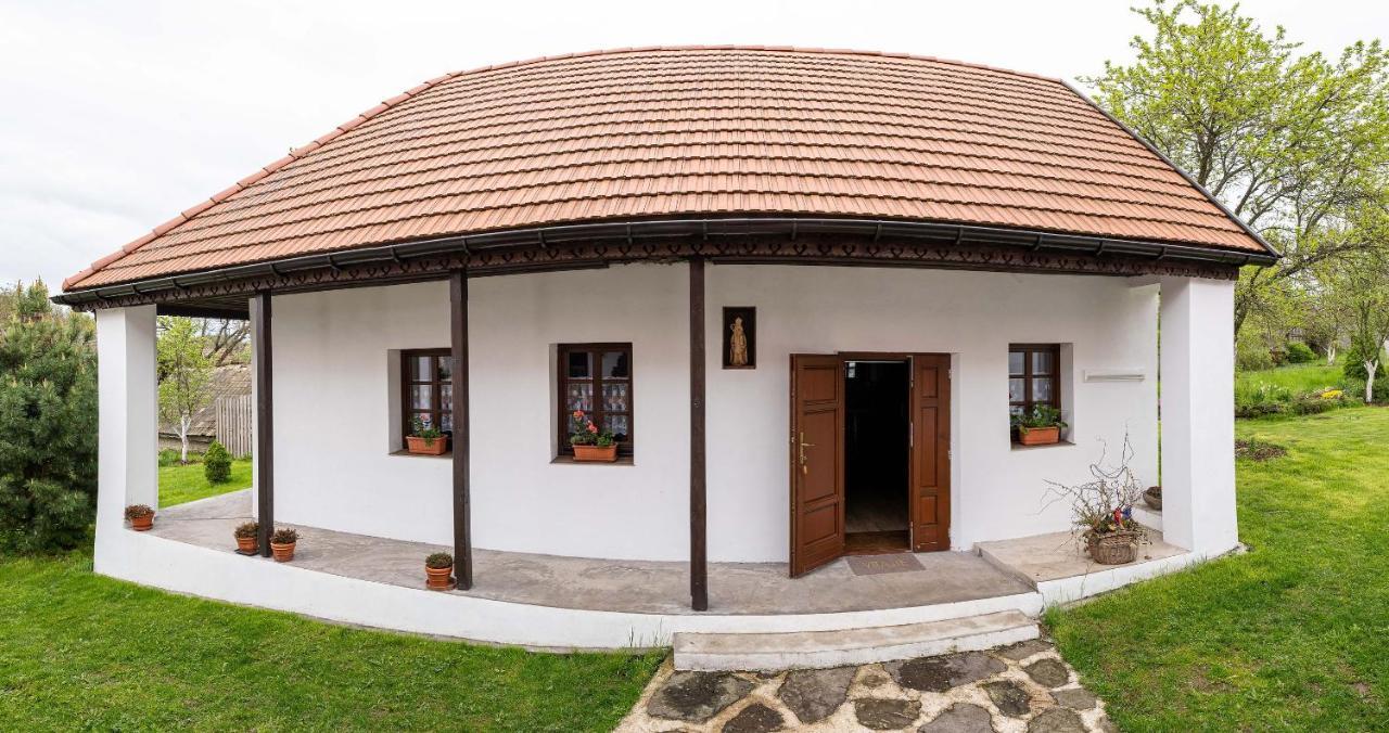 Ubytovanie Na Vcelej Farme Polichno المظهر الخارجي الصورة